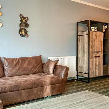 1 Bedroom Lovely In 아파트