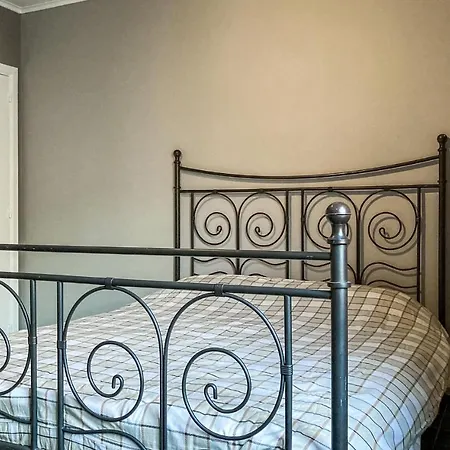 1 Bedroom Lovely In 아파트 *